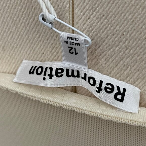 Reformation Kessie Silk Top in Sugar (Off-White, Cream), Size 12 - Picture 3 of 8